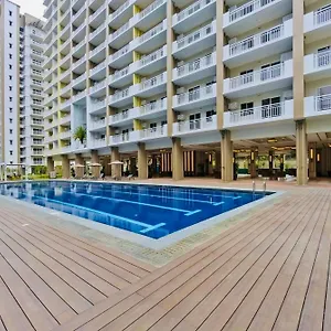Hotel Gina Staycation The Atherton Dmci Paranaque, Paranaque City